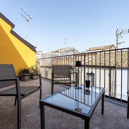 La Dimora Aragonese Bed & Breakfast 3*